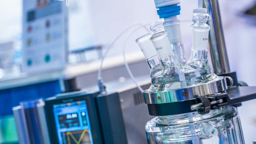 AdobeStock 226285609 1 c | HiTec Zang – Führender Anbieter für Laborreaktoren in der chemischen Verfahrenstechnik