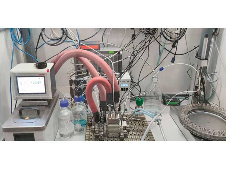 HiTec Zang Automatisierung flow chemistry Galerie