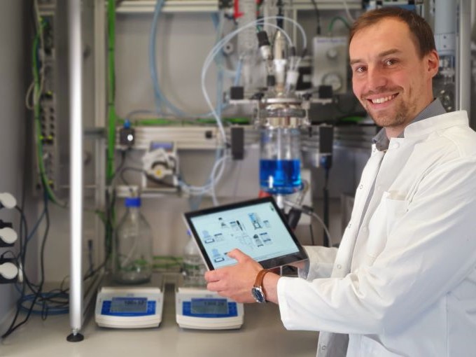 Hitec Zang Ueber uns Mission | HiTec Zang – Führender Anbieter für Laborreaktoren in der chemischen Verfahrenstechnik